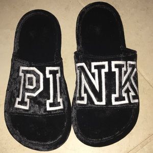 Velvet single strap slide